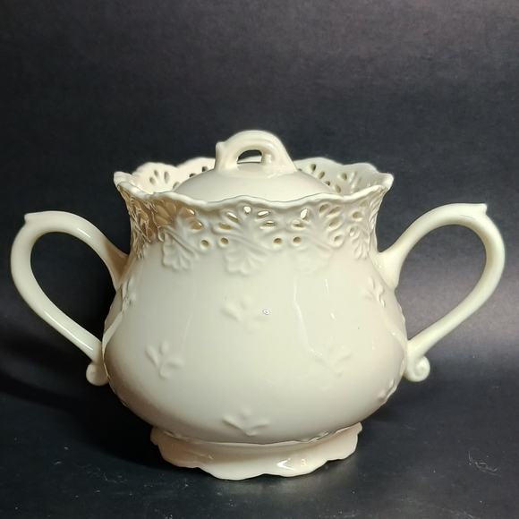 Skye McGhie Kitchen Cream Lace Skye Mcghie Pierced Lace Sugar Bowl